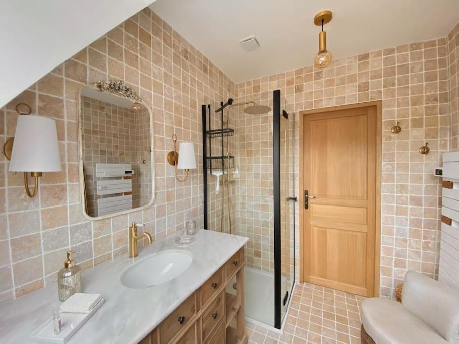 Le Pigeonnier / Gite De Charme 1 A 4 Pers 80 M² Καμπραί Εξωτερικό φωτογραφία